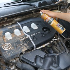 汽車發(fā)動(dòng)機(jī)外部清洗劑引擎機(jī)艙倉(cāng)外表去重油污泡沫清潔液機(jī)頭水  650ml/瓶